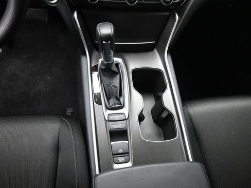 Used 2022 Honda Accord LX image 31
