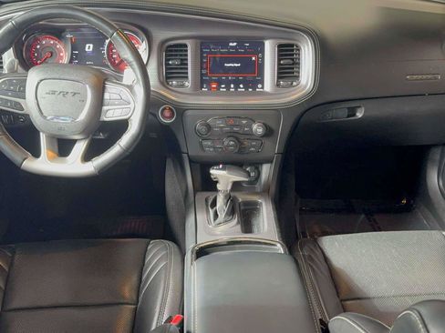 Used 2022 Dodge Charger SRT Hellcat w/ Harman/Kardon Audio Group image 17