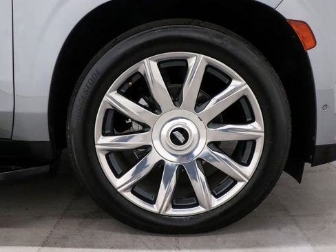 Used 2024 Cadillac Escalade Premium Luxury Platinum image 11