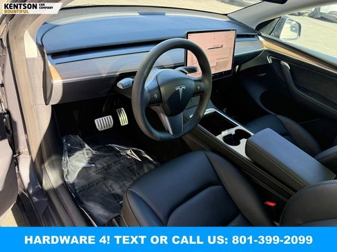 Used 2023 Tesla Model Y Performance AWD/4WD image 28