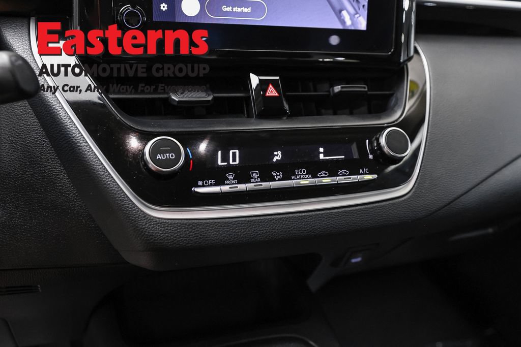 Used 2025 Toyota Corolla LE FWD image 20