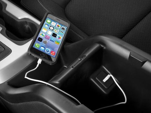 Used 2016 Chevrolet Colorado LT image 16