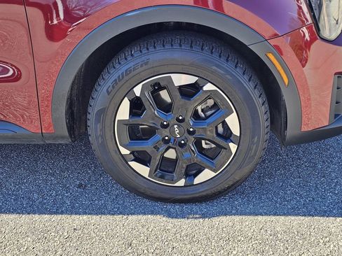 Used 2024 Kia Sorento S w/ Panoramic Sunroof Package image 6