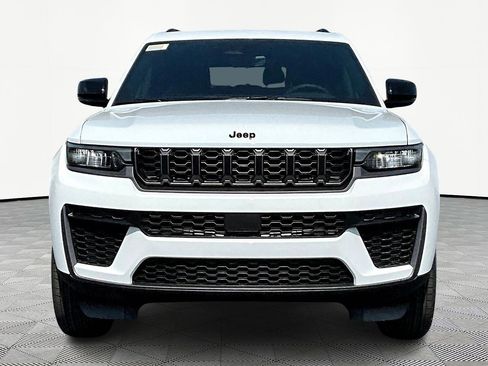 New 2026 Jeep Grand Cherokee L 4WD image 2