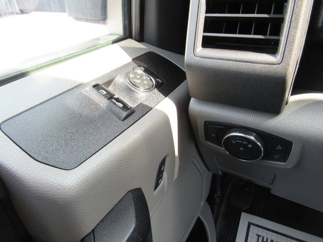 Used 2018 Ford F550 2WD Regular Cab Super Duty w/ Power Equipment Group image 35