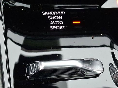 New 2026 Jeep Grand Wagoneer Limited AWD/4WD image 18