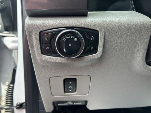 Used 2019 Ford F250 XLT w/ XLT Value Package AWD/4WD image 15