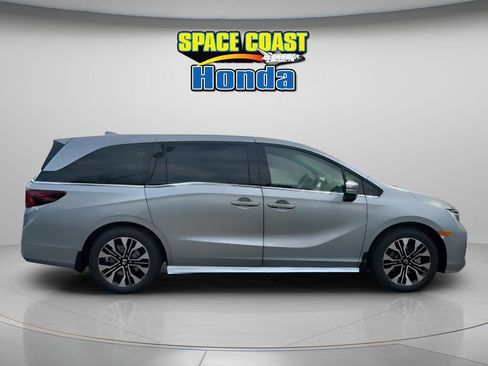 New 2026 Honda Odyssey Elite image 13