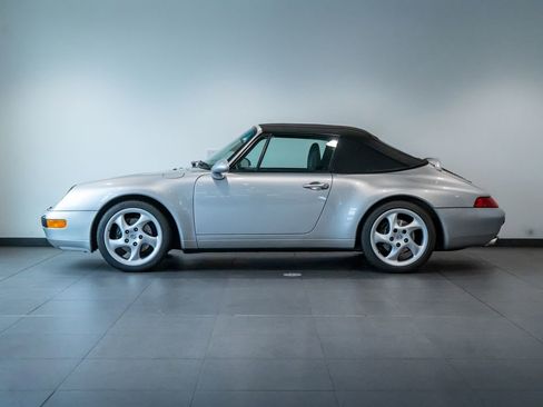 Used 1997 Porsche 911 Carrera RWD image 2