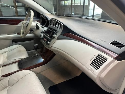 Used 2011 Toyota Avalon FWD image 34