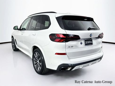 Used 2026 BMW X5 xDrive40i w/ M Sport Package AWD/4WD image 5