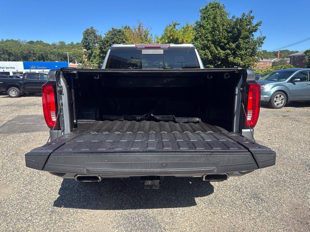 Used 2019 GMC Sierra 1500 AT4 w/ Off Road Performance Package AWD/4WD image 6