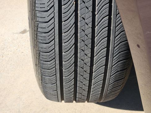 Used 2024 Porsche Macan image 10