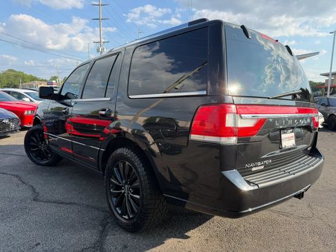 Used 2015 Lincoln Navigator 4WD image 10