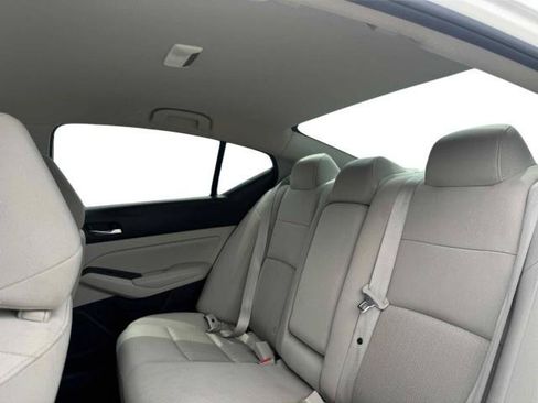 Used 2020 Nissan Altima 2.5 S FWD image 32