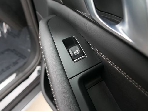 Used 2025 BMW X5 xDrive40i w/ Premium Package image 25