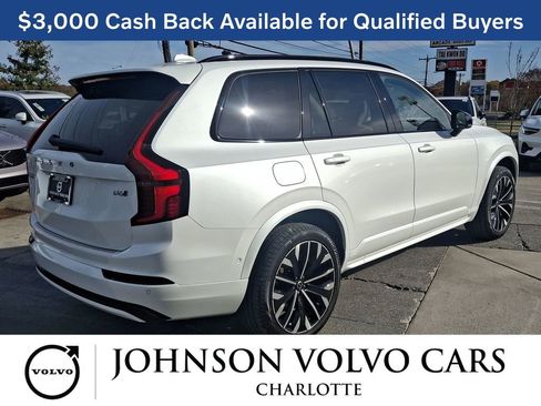 New 2026 Volvo XC90 B6 Ultra w/ Lounge Package image 4