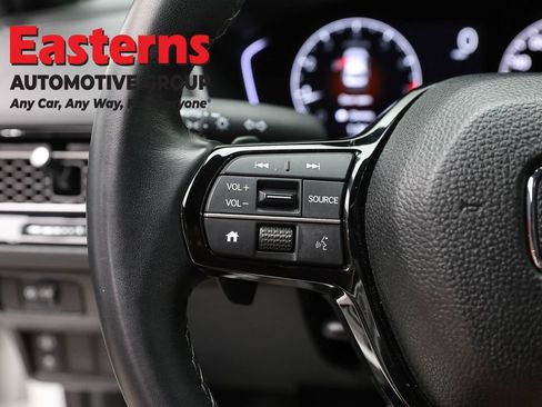 Used 2023 Honda Civic Sport image 15