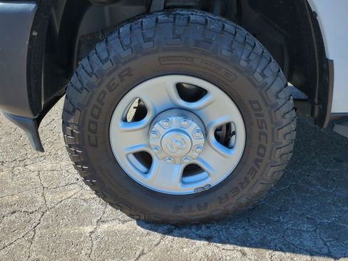 Used 2020 RAM 2500 Tradesman w/ Protection Group image 10