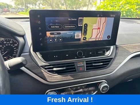 Used 2023 Nissan Altima 2.5 SL FWD image 7