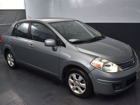 Used 2007 Nissan Versa Sedan FWD image 1