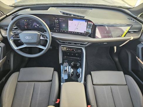 New 2025 Audi Q5 Prestige image 4