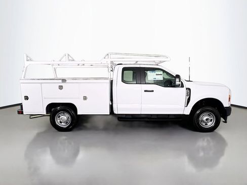 New 2026 Ford F250 XL image 17