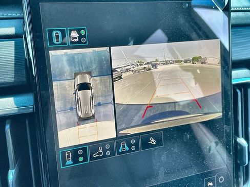 New 2026 GMC Acadia Elevation w/ Elevation Premium Package FWD image 23