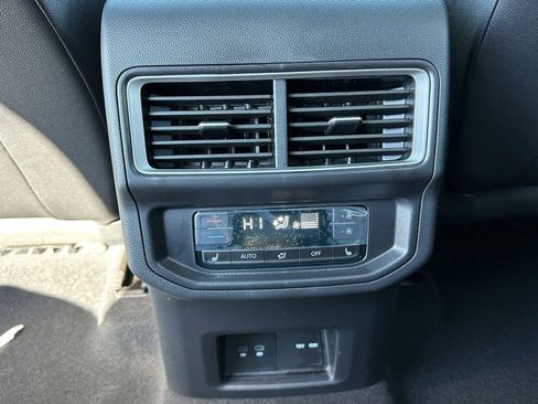 New 2026 Volkswagen Atlas SEL image 8