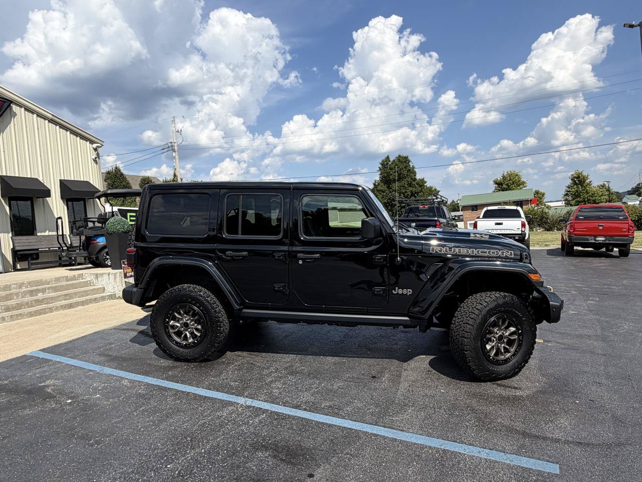Used 2023 Jeep Wrangler Unlimited Rubicon 392 w/ Dual Top Group AWD/4WD image 2