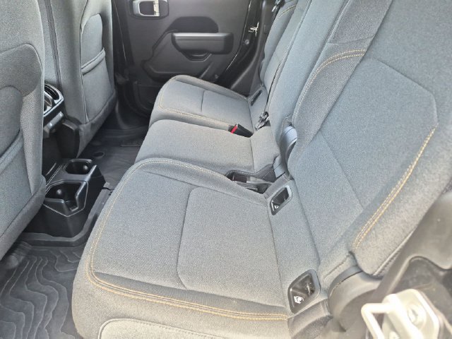 Used 2024 Jeep Gladiator Sport AWD/4WD image 22