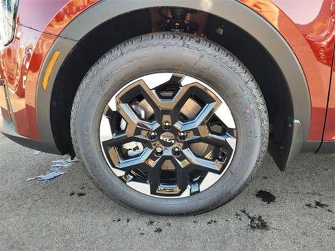 New 2025 Kia Sorento S w/ Panoramic Sunroof Package image 5