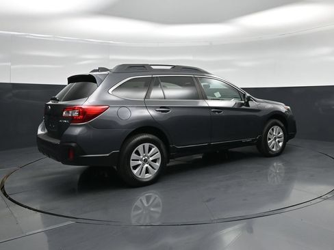 Used 2019 Subaru Outback 2.5i Premium AWD/4WD image 21