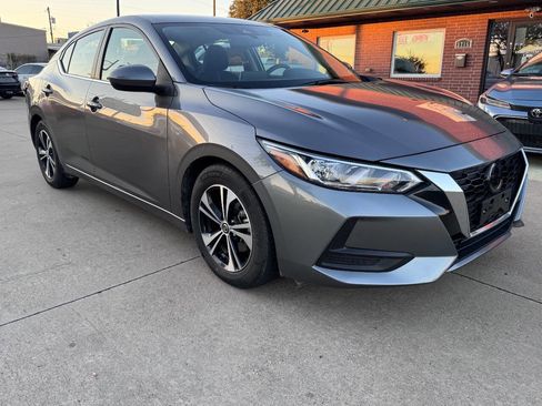 Used 2023 Nissan Sentra SV image 3