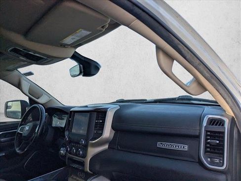 Used 2020 RAM 1500 Laramie RWD image 18