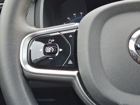 Used 2024 Volvo V90 B6 Cross Country Ultimate image 22