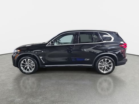 New 2026 BMW X5 xDrive40i w/ Premium Package image 7