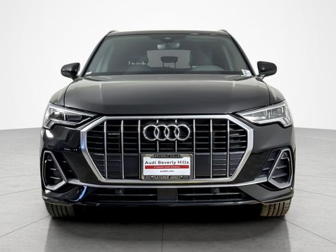 Used 2023 Audi Q3 2.0T Premium w/ Convenience Package AWD/4WD image 8