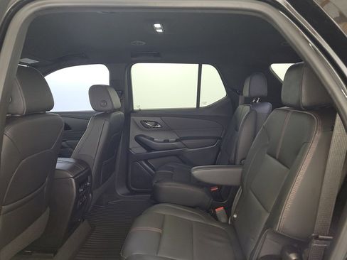Used 2022 Chevrolet Traverse RS image 16