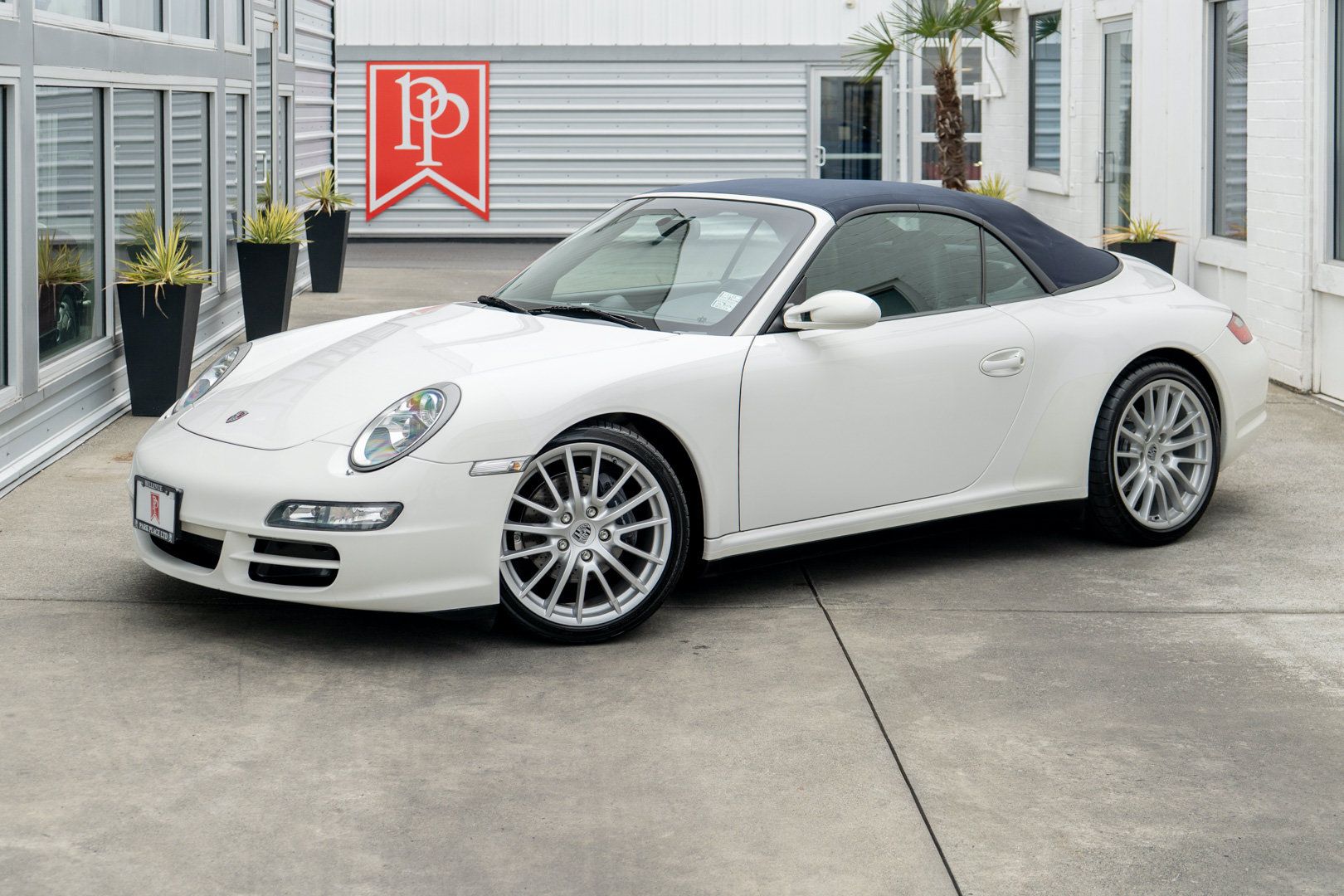 Used 2007 Porsche 911 Carrera 4 AWD/4WD image 9