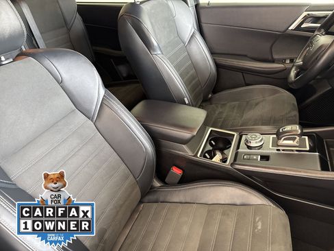 Used 2024 Mitsubishi Outlander SE image 25