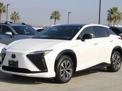 Certified 2023 Lexus RZ 450e Premium image 3