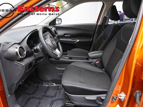 Used 2024 Nissan Kicks SV w/ Exterior Package FWD image 14