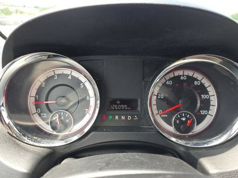 Used 2016 Dodge Grand Caravan SXT FWD image 18