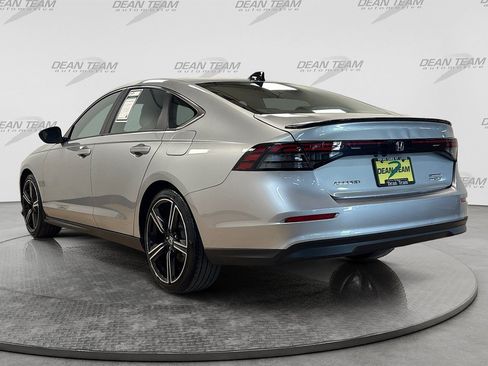 Used 2024 Honda Accord Sport image 6