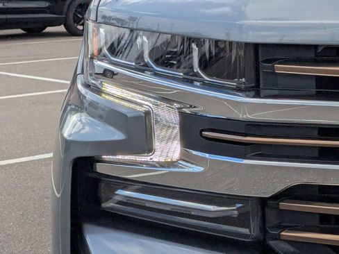 Used 2021 Chevrolet Silverado 1500 High Country image 9