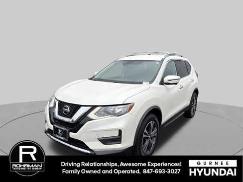 Used 2020 Nissan Rogue SV w/ Premium Package AWD/4WD image 1
