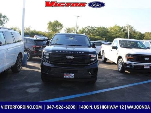 New 2025 Ford Expedition Active image 2