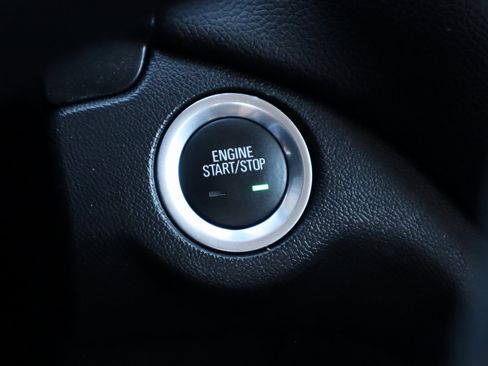 Used 2024 Chevrolet Equinox LT image 30