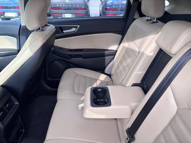 Used 2016 Ford Edge SEL w/ Equipment Group 201A AWD/4WD image 38